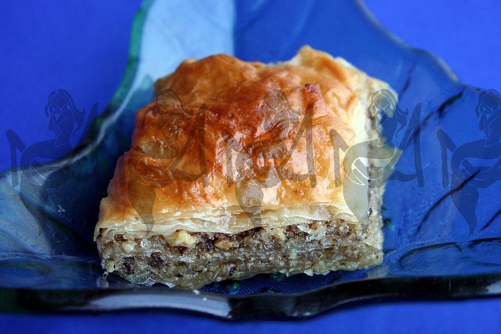 Baklava: phyllo pastry, nuts and honey